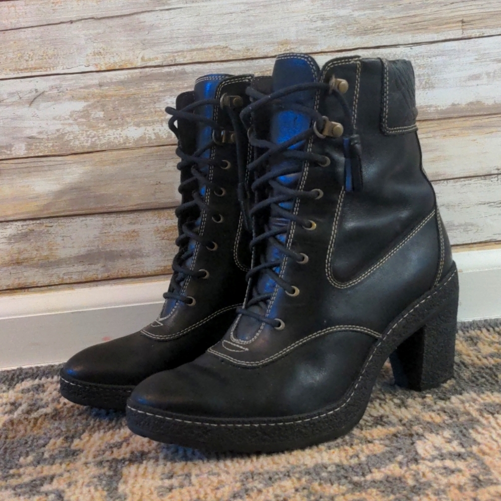 Timberland Black Leather Lace-Up Ankle Boots